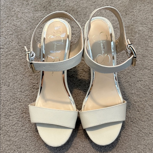 Jessica Simpson Beige Women's Sandals - Picture 1 of 11